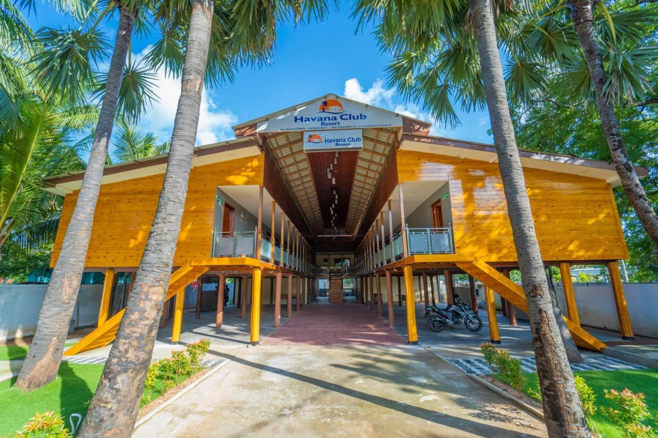 Havana Club Resort Тринкомали Экстерьер фото