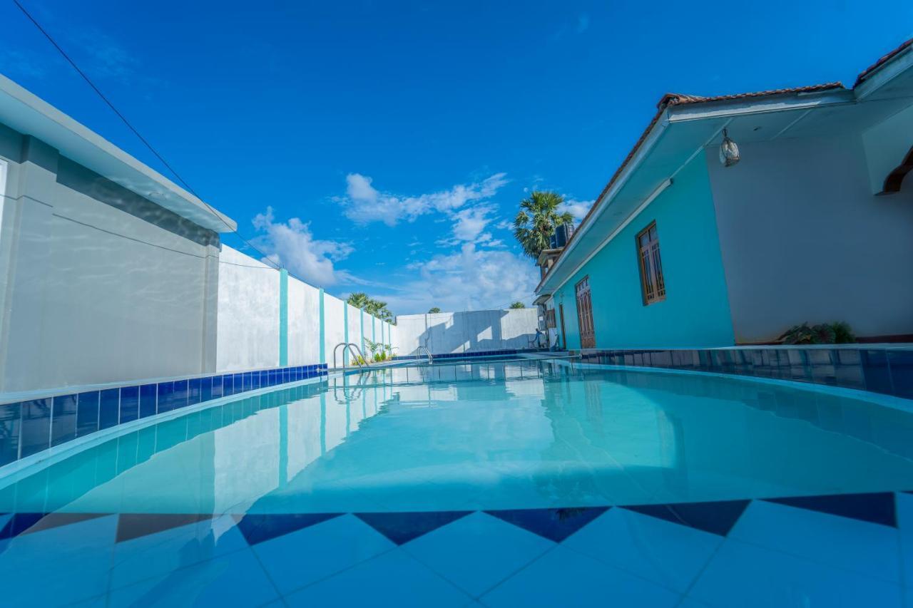 Havana Club Resort Тринкомали Экстерьер фото